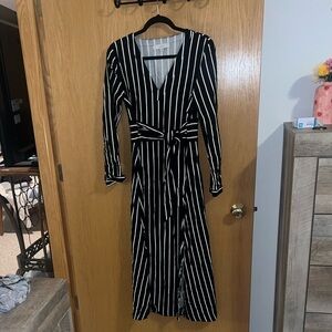 LOFT Black and White Long Sleeve Dress